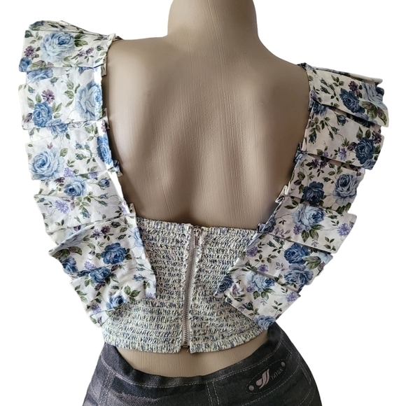 Petersyn Sybil Cropped Floral Smocked Top Size L NWOT - Picture 6 of 11